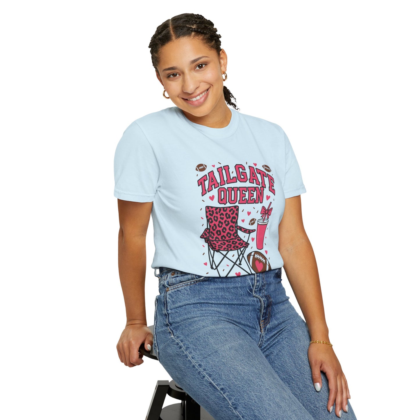 Tailgate Queen Football Graphic T-Shirt (Comfort Colors) - Size: S-3XL
