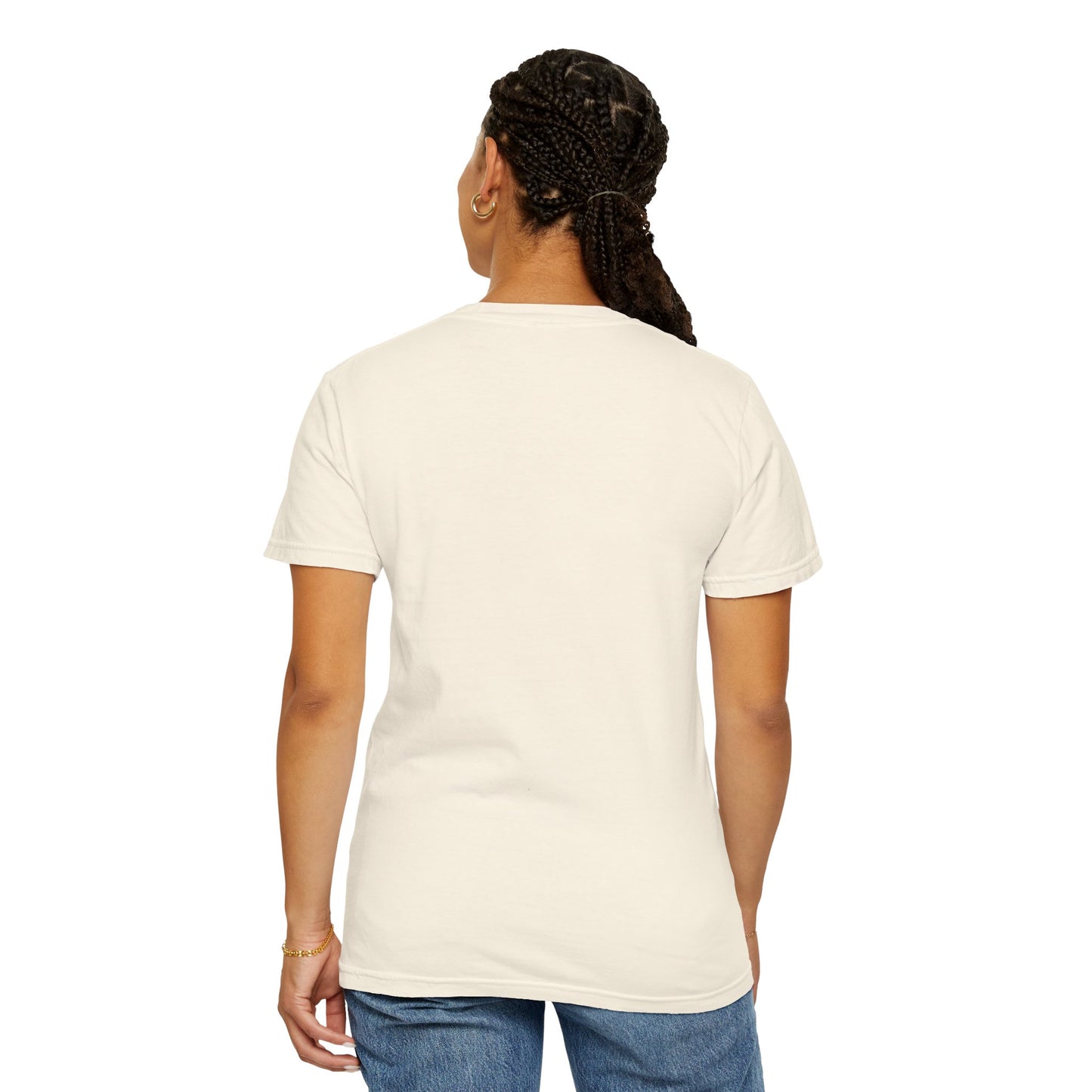 Tailgate Queen Football Graphic T-Shirt (Comfort Colors) - Size: S-3XL