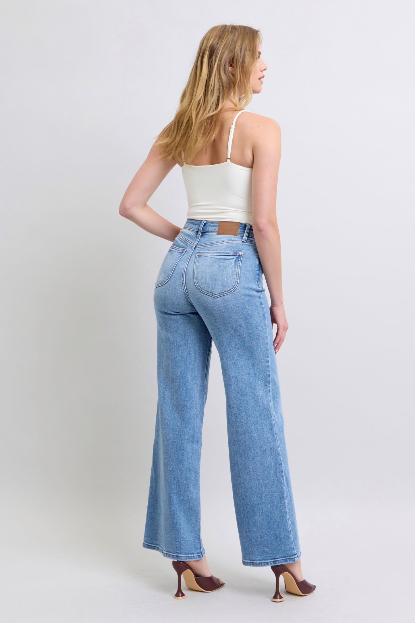 Judy Blue - Wide Leg Jeans with Pockets - Size: 0-24W