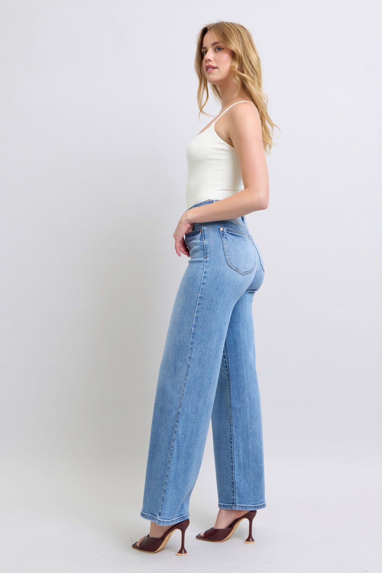 Judy Blue - Wide Leg Jeans with Pockets - Size: 0-24W