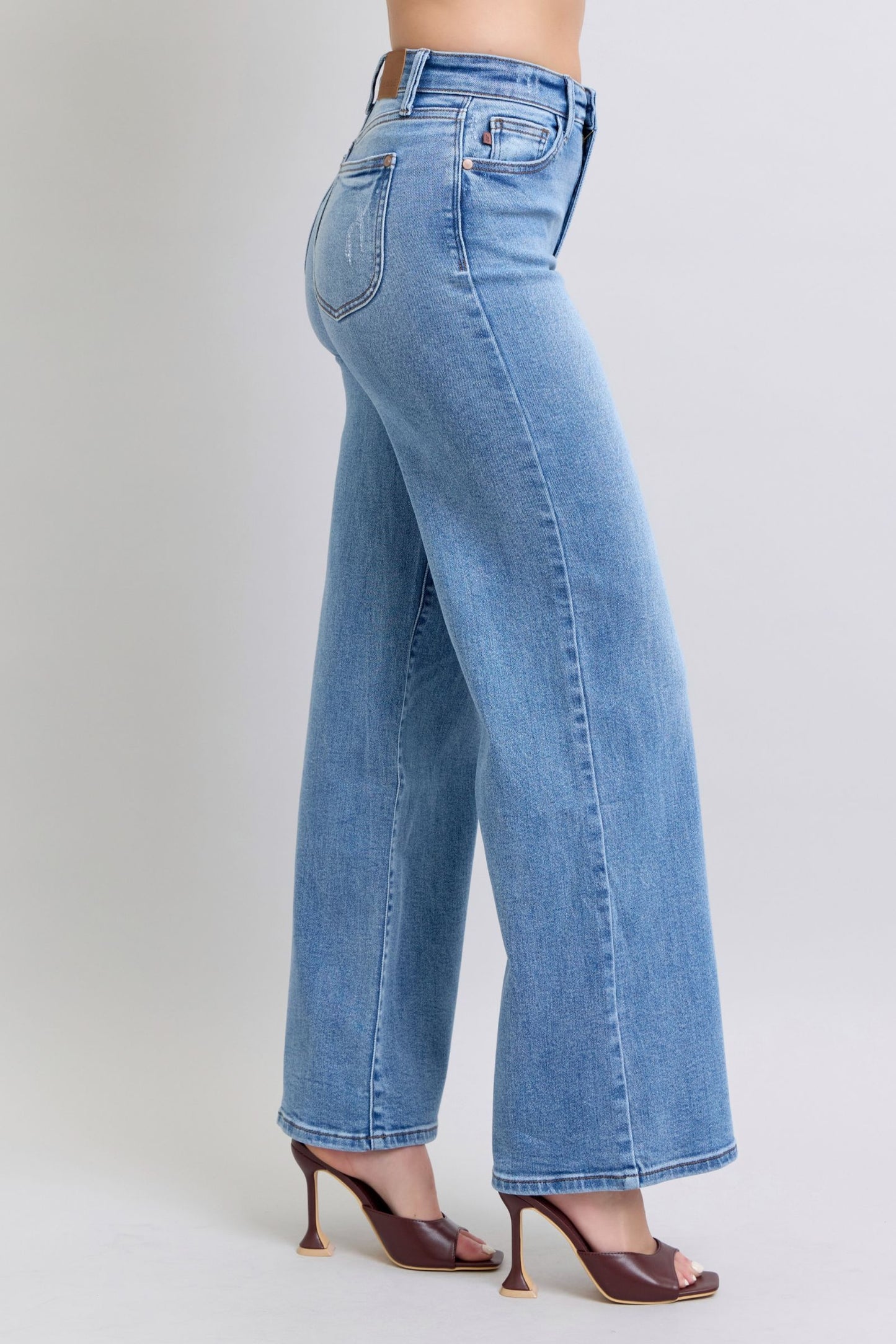 Judy Blue - Wide Leg Jeans with Pockets - Size: 0-24W