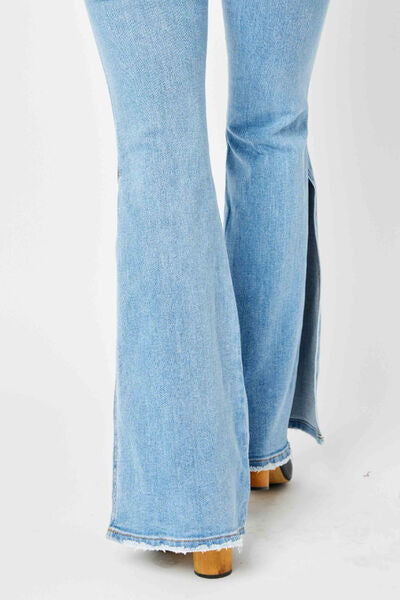 Judy Blue - Mid Rise Raw Hem Slit Flare Jeans - Size: 1 -24W