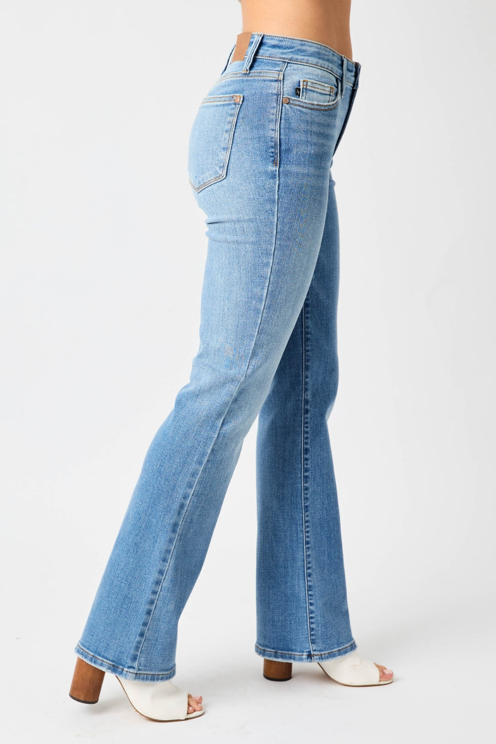 Judy Blue - Mid-Rise Waist Straight Jeans - Size: 0-24W