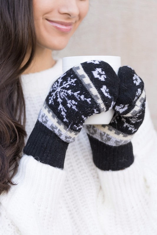 Nordic Snowflake Mittens