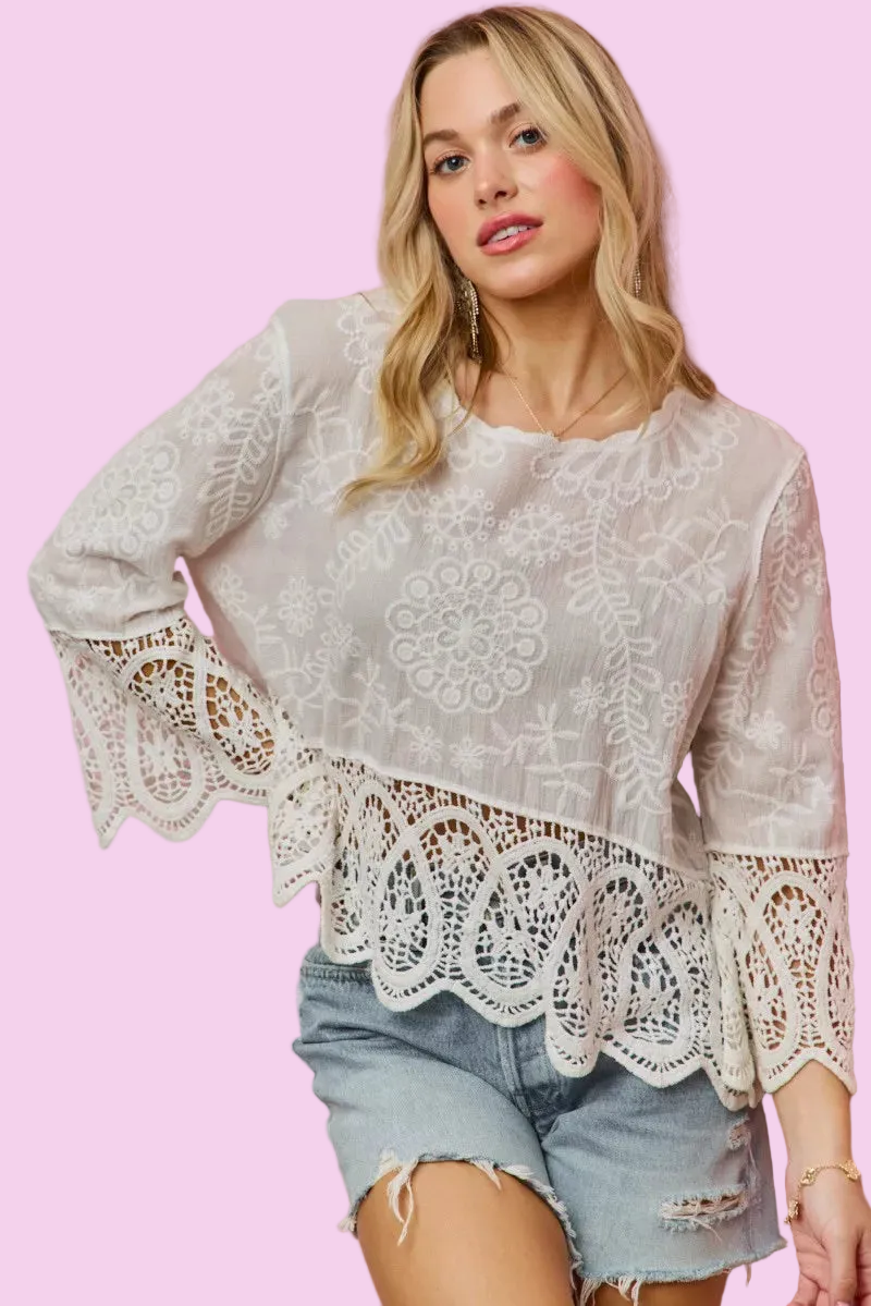 SO ME - Off White Floral Embroidered Crochet Lace Trimmed Top