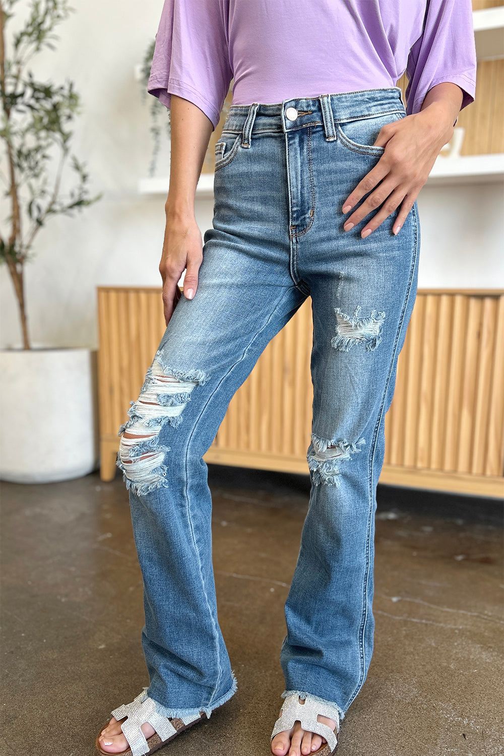 Judy Blue - Distressed Raw Hem Bootcut Jeans - Size: 0-24W