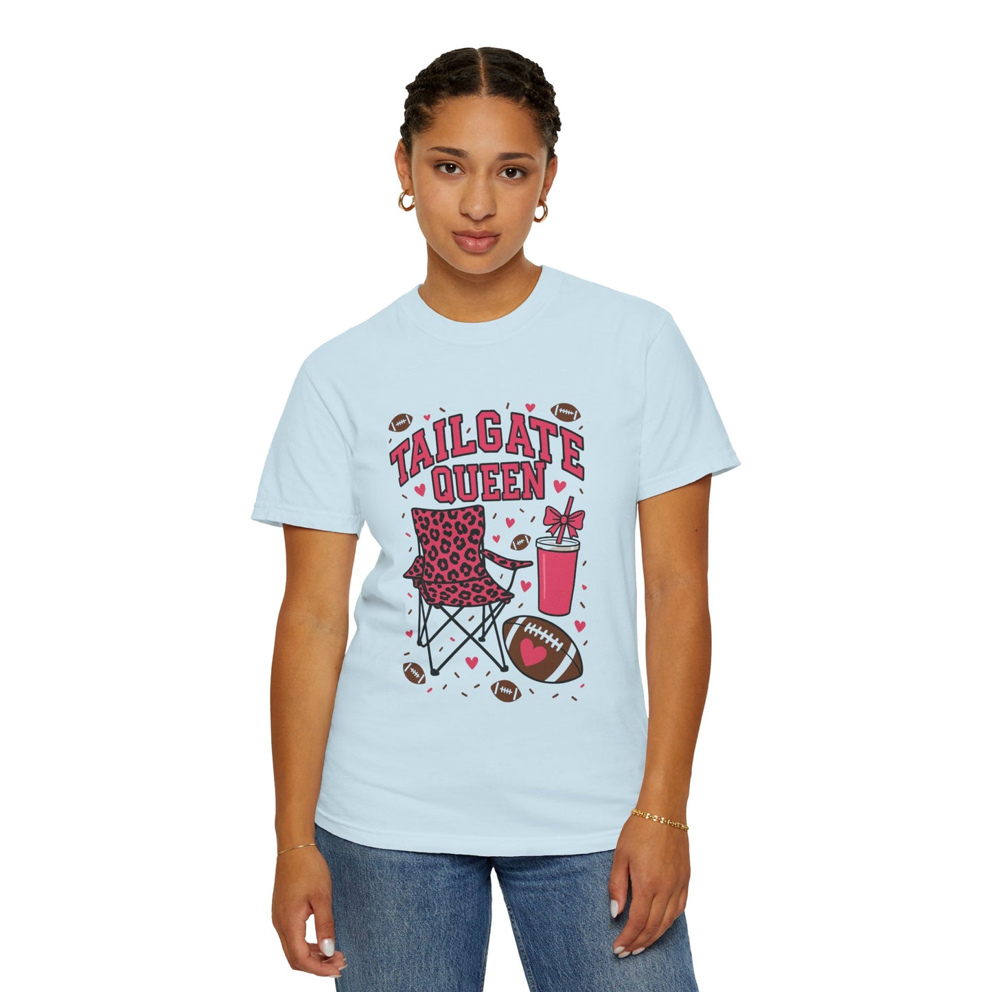 Tailgate Queen Football Graphic T-Shirt (Comfort Colors) - Size: S-3XL