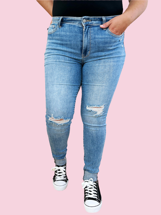 Judy Blue - Mid Rise Destroy & Cuff Skinny Jeans - Size: 0-24W