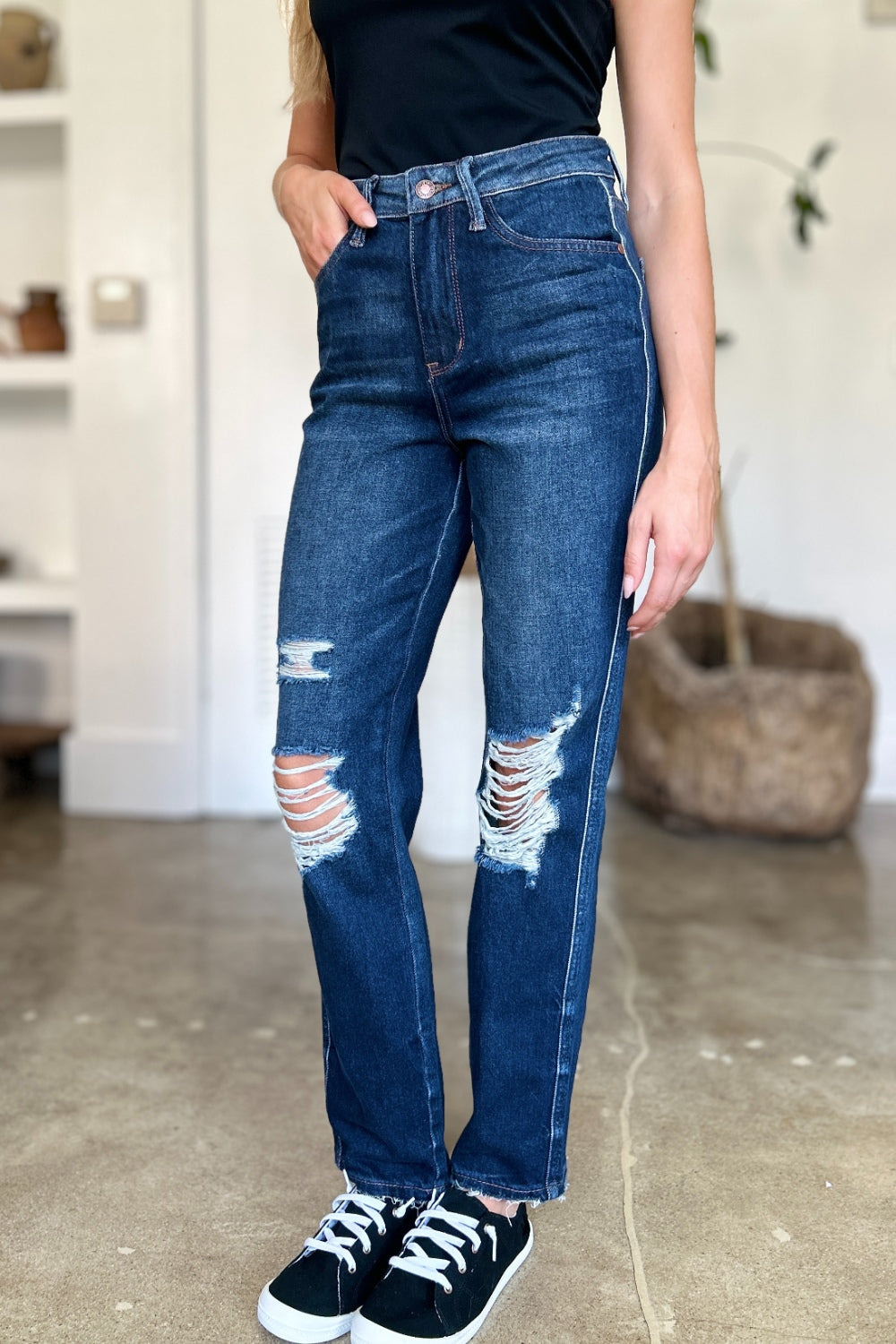 Judy Blue - High Waist Rigid Magic Heavy Destroy Straight Jeans - Size: 0-24W