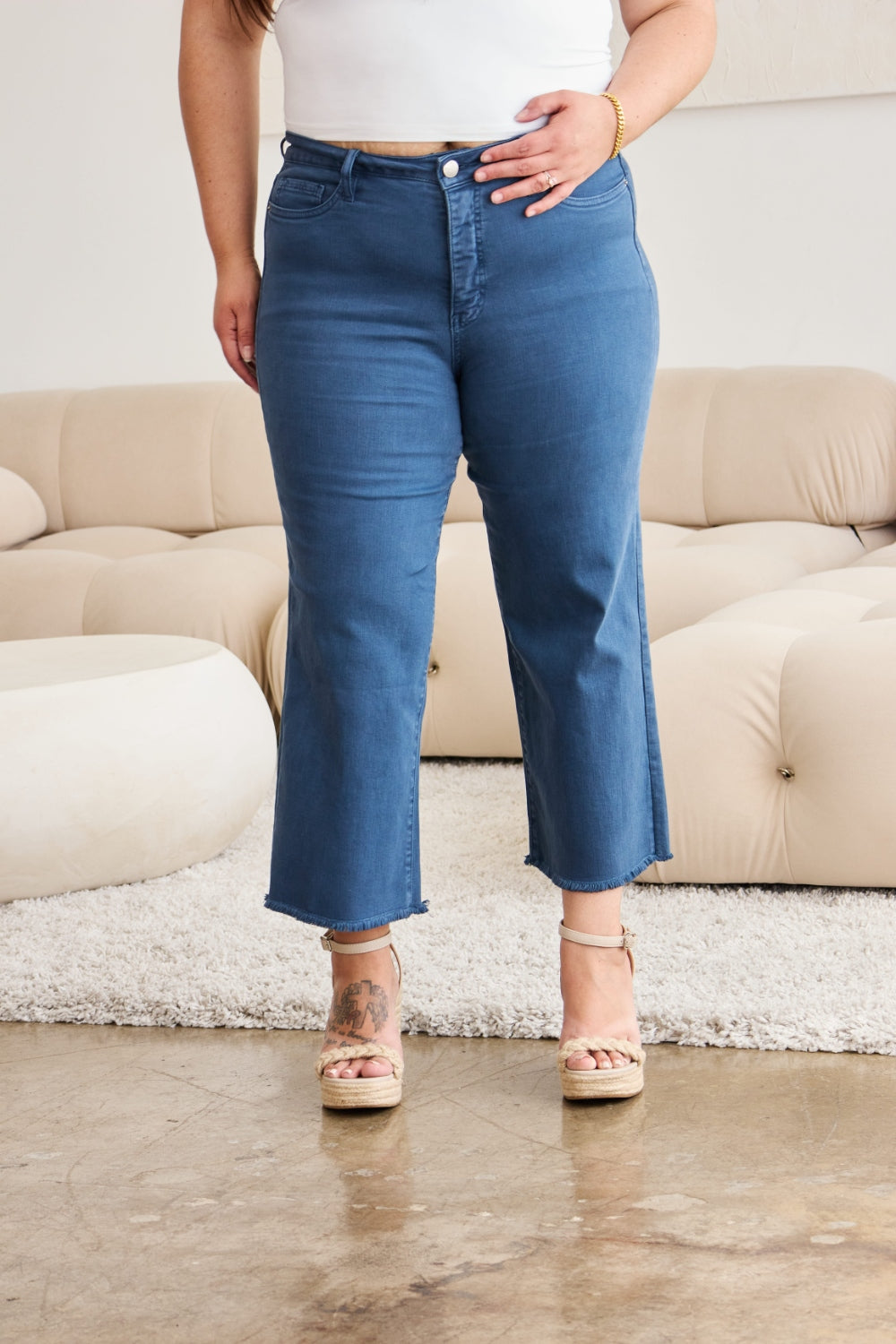 RFM - Crop Chloe Tummy Control High Waist Raw Hem Jeans - Reg & Plus Eize