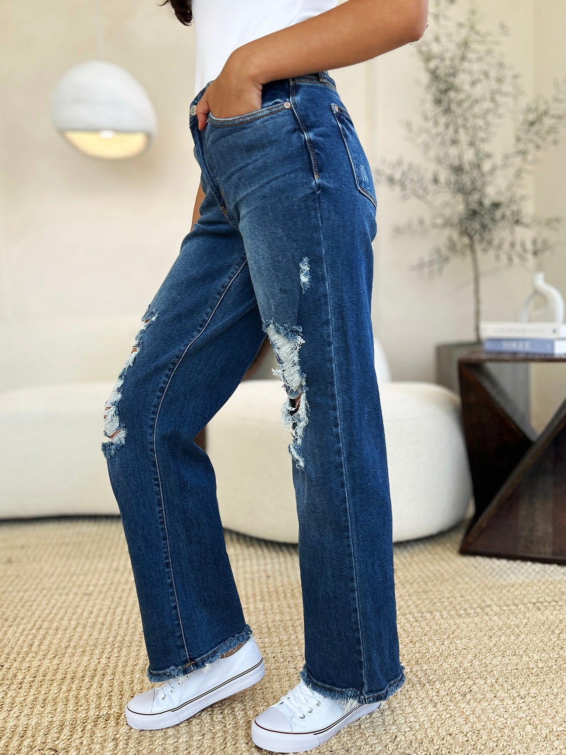 Judy Blue - Mid Rise Distressed Raw Hem Jeans - Size: 3-24W