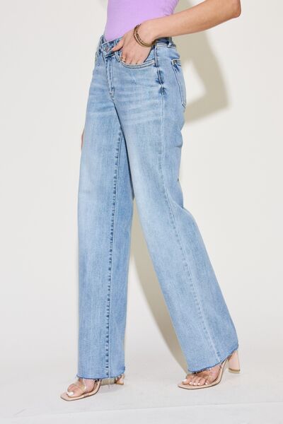 Judy Blue - V Front Waistband Straight Jeans - Size: 3-24W